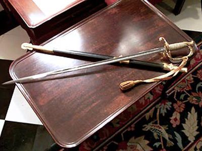 Латвийская армия закупает сабли в парадных целях - Хобби, отдых и развлечения