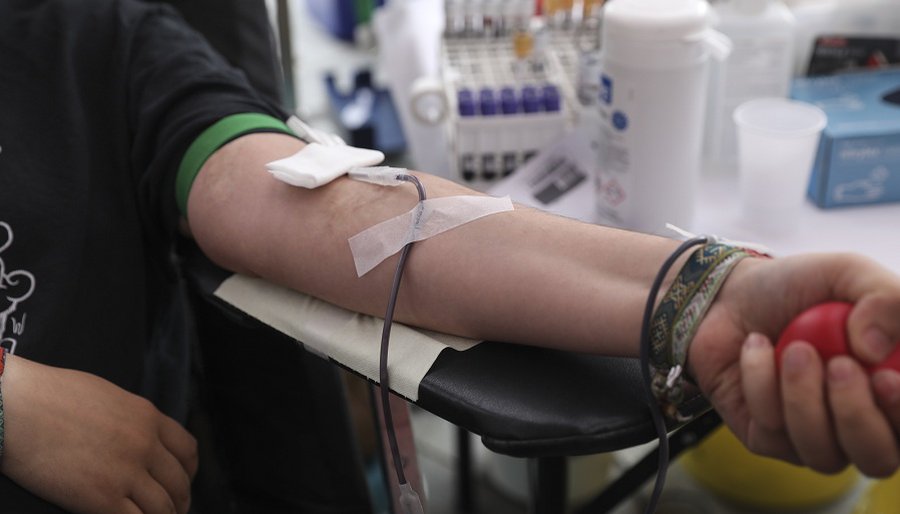 Больницы ощущают нехватку крови - Наука и здоровье