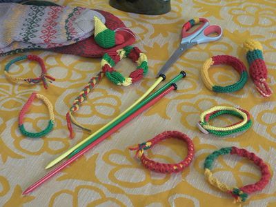 Украшения к 16-му февраля своими руками (видео) - Служба региональных новостей