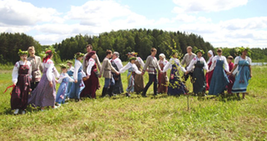 Троицу «Былина» отпразднует вместе с «Горницей» - В Висагинасе