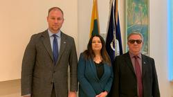 Поздравляем с наступающим Новым годом!