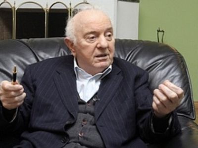 Шеварднадзе извинился за Саакашвили - В Мире