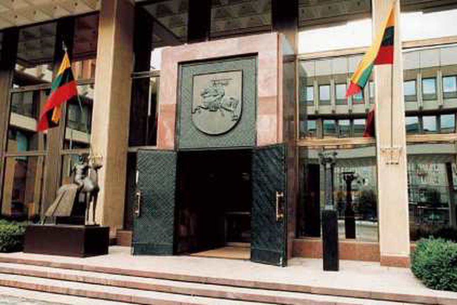 Пенсии и ренты — с учетом дополнительных доходов - Литва и страны Балтии