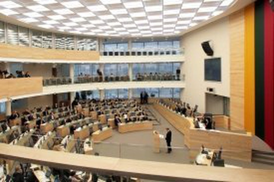 У депутатов литовского парламента — армия помощников - Литва и страны Балтии