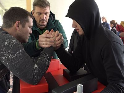 Непогода не стала помехой "спортивным героям Висагинаса" (видео) - В Висагинасе