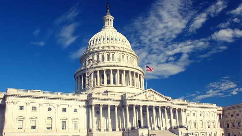 Конгресс США одобрил законопроект о помощи Украине и санкциях против России