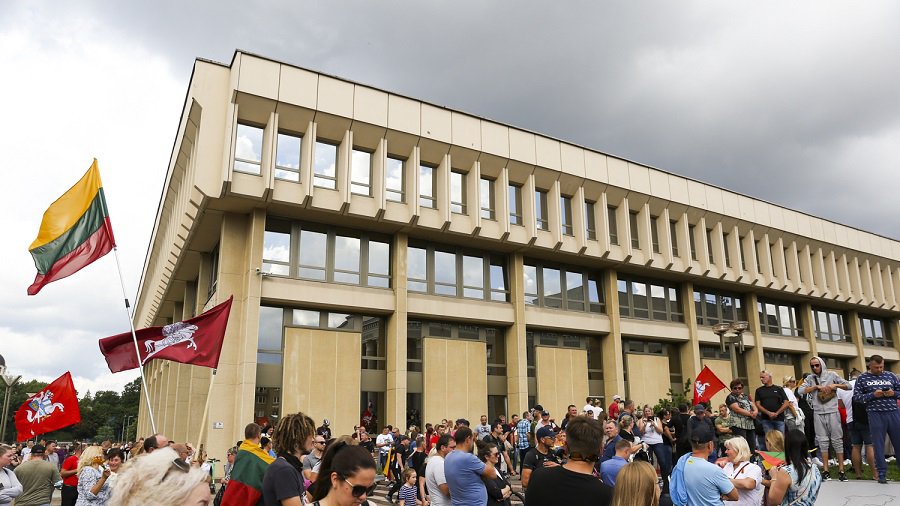 Ответ премьера Литвы протестующим: более 50 проц. привитых также являются частью народа - Литва и страны Балтии