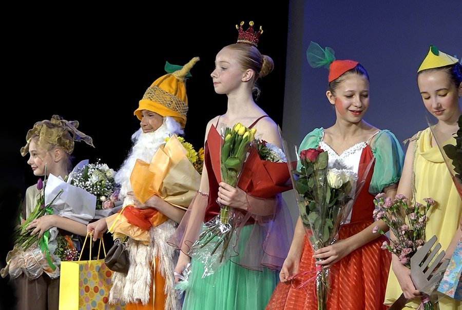 Спектакль «Чиполлино» покорил сердца зрителей (видео) - В Висагинасе