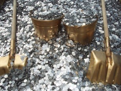 Į Lietuvos biudžetą įbyrėjo nusikalstamo pasaulio uždirbti dešimtys milijonų litų
 - Įvykiai ir kriminalas