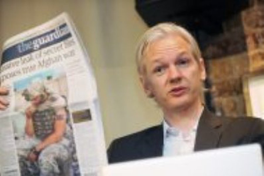 „WikiLeaks“ įkūrėjas paleistas už užstatą                 - Pasaulyje