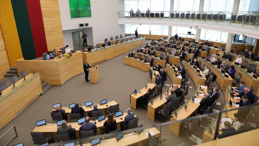Seimo darbotvarkėje nebeliko įstatymo pataisų dėl politinės reklamos reglamentavimo