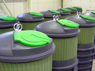 Начинается установка полуподземных контейнеров - В Висагинасе