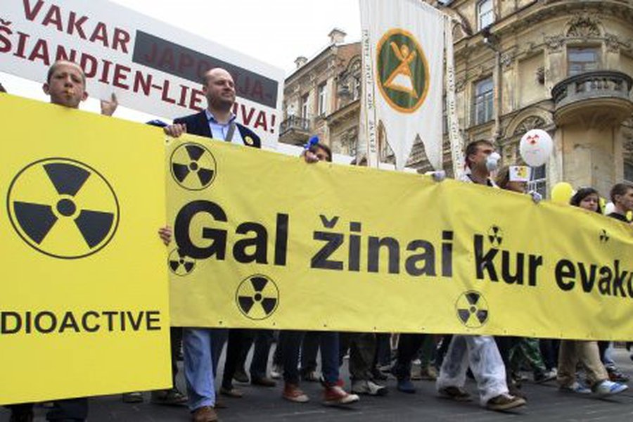  «Крестьяне» и «зеленые»
 просят Hitachi GE Nuclear Energy Ltd не подписывать договор с Литвой


                                                  - Энергетика