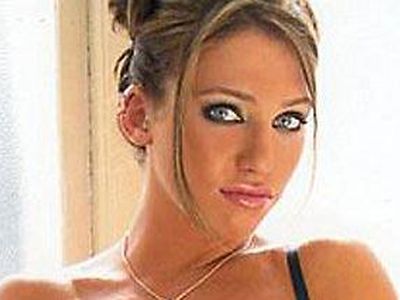 В США в мусорном баке нашли обгорелое тело модели Playboy - Происшествия и криминал