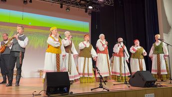 В Висагинасе стартовал фестиваль литовской народной песни и музыки «Pyniau dainų vainikų…»