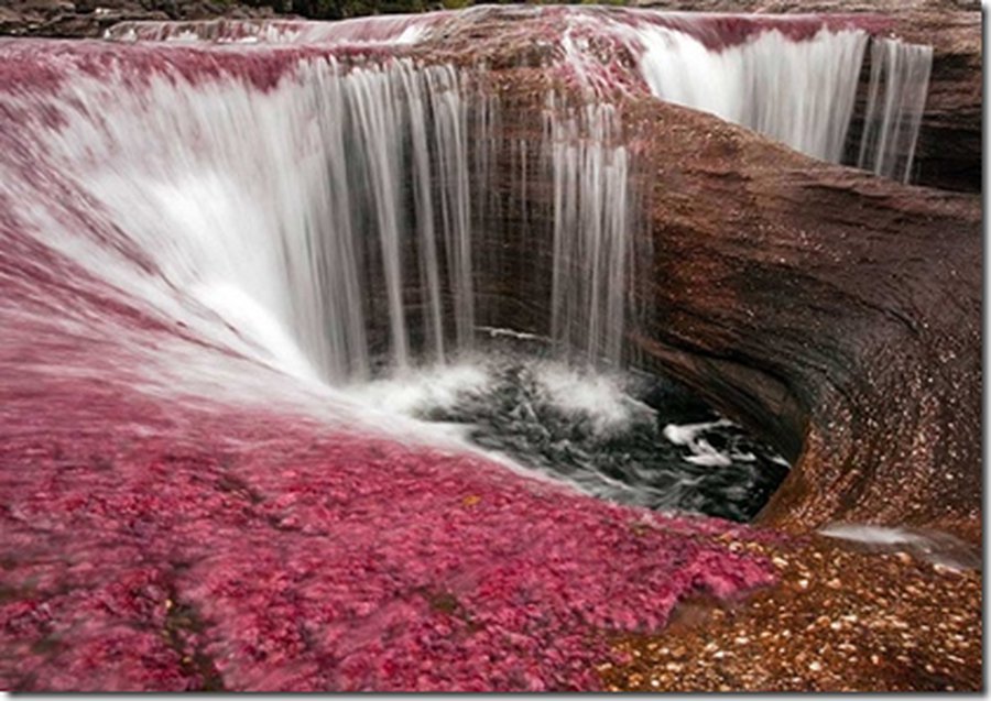 Самая необычная и красивая река - Хобби, отдых и развлечения