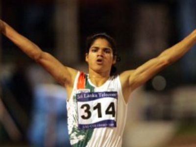 Индийскую бегунью признали мужчиной и обвинили в изнасиловании  - Культурные и спортивные мероприятия