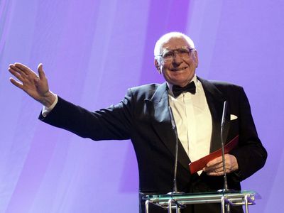 Президент выразил соболезнование в связи со смертью актера В. Томкуса - Прощание