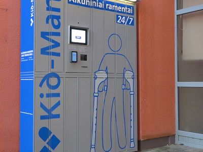 Кому накостылять, если автомат не выдал костыли? - В Висагинасе