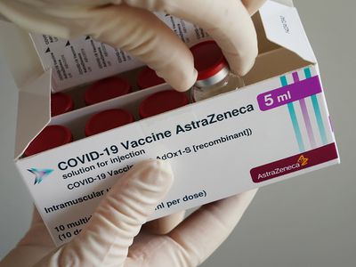 Президент Литвы осудил решение Минздрава приостановить вакцинацию препаратом AstraZeneca - В Мире