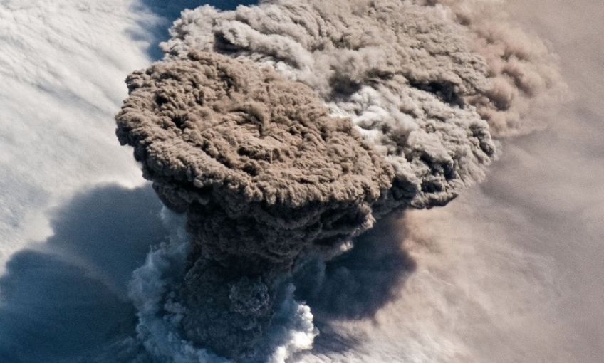 Извержение вулкана Райкоке уничтожило всю флору и фауну на острове Курильской гряды
