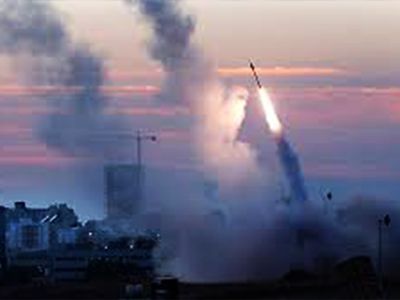 ХАМАС выпустил ракету в сторону Египта
 - В Мире