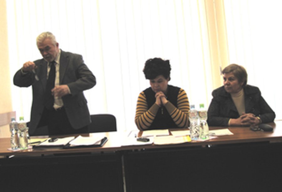 Высокое  давление  в трубопроводах – лишнее тепло для потребителя - В Висагинасе