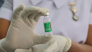 Литва получила первую партию вакцины AstraZeneca из 12 тыс. доз
