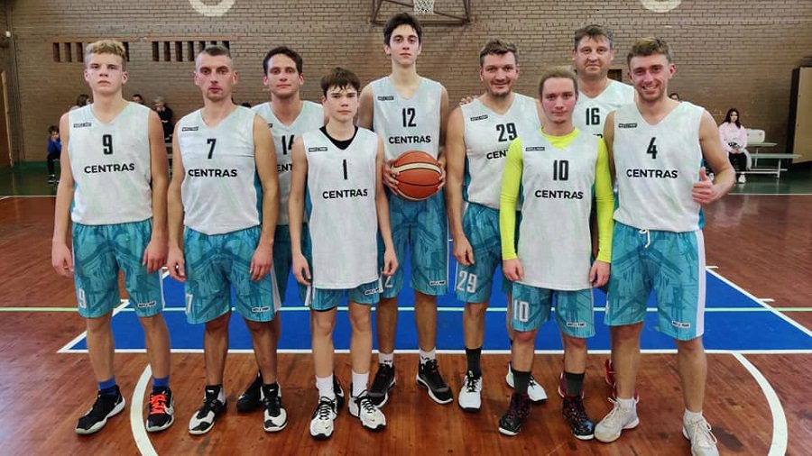 Определились все полуфиналисты чемпионата города по баскетболу - В Висагинасе