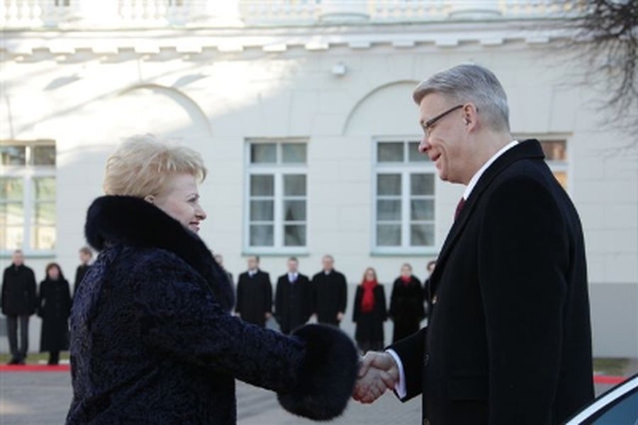 Rytas Staselis. Latvija Lietuvai siunčia strėles - Energetika