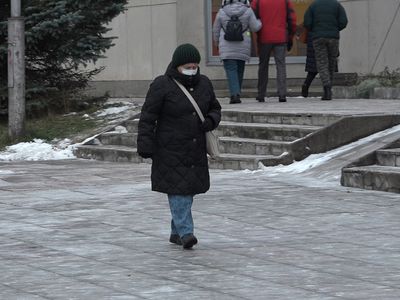 Жертвами гололеда стали как минимум 12 человек (видео) - В Висагинасе