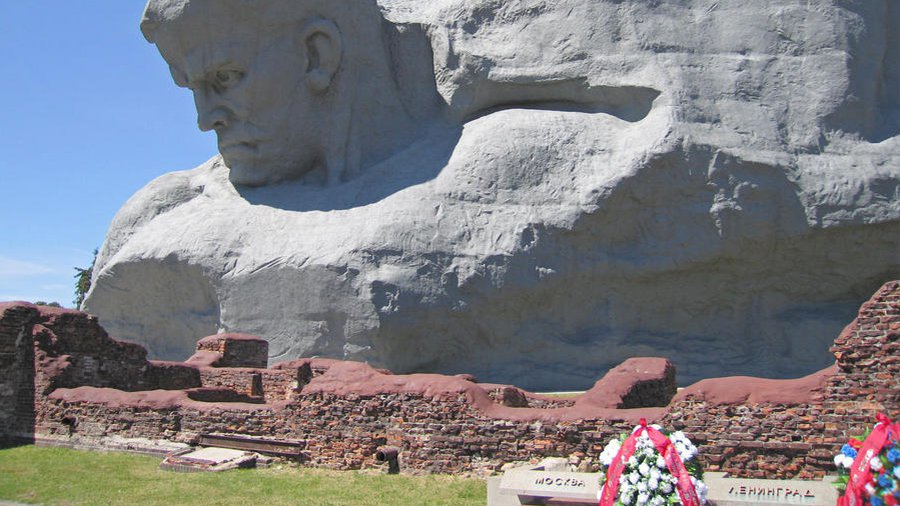 Рейтинг самых уродливых памятников мира от CNN вызвал возмущение белорусов - Культурные и спортивные мероприятия