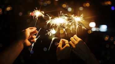 Ignalinos AE Nepriklausoma profsąjunga nuoširdžiai sveikina Jus visus artėjančių artėjančių Naujųjų metų proga!