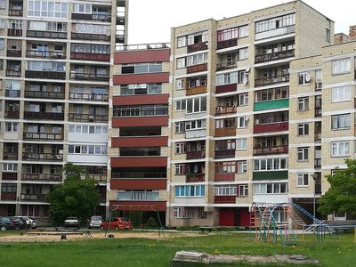 Что делать с переходами в «муравейнике» и с другими проблемными домами? - В Висагинасе