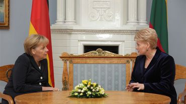 Грибаускайте взвалила на плечи Меркель «ответственность за будущее всей Европы»
                