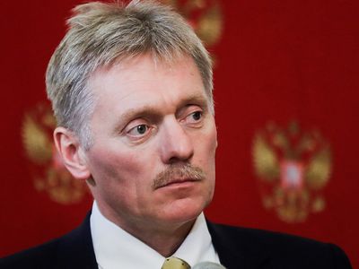 Песков: Россия может ответить на санкции Украины зеркальными мерами - В Мире