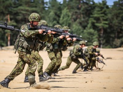 Sudarytas 2023 m. šauktinių sąrašas: kvietimą tarnauti gaus 3,8 tūkst. jaunuolių - Lietuva ir Baltijos šalys