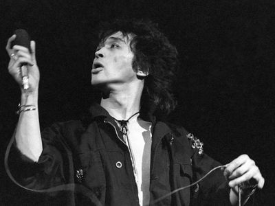 Первый канал отреставрирует запись последнего концерта Виктора Цоя в "Лужниках" - Кино и искусство