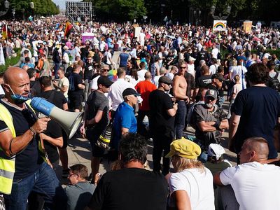 Более 300 человек задержаны в ходе беспорядков в Берлине - В Мире