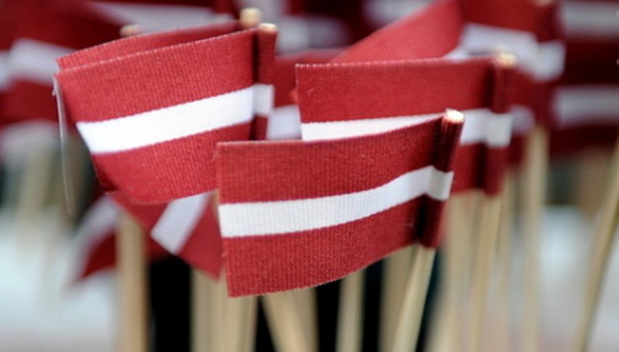 Профессор: Латвию готовят к потере независимости - Литва и страны Балтии