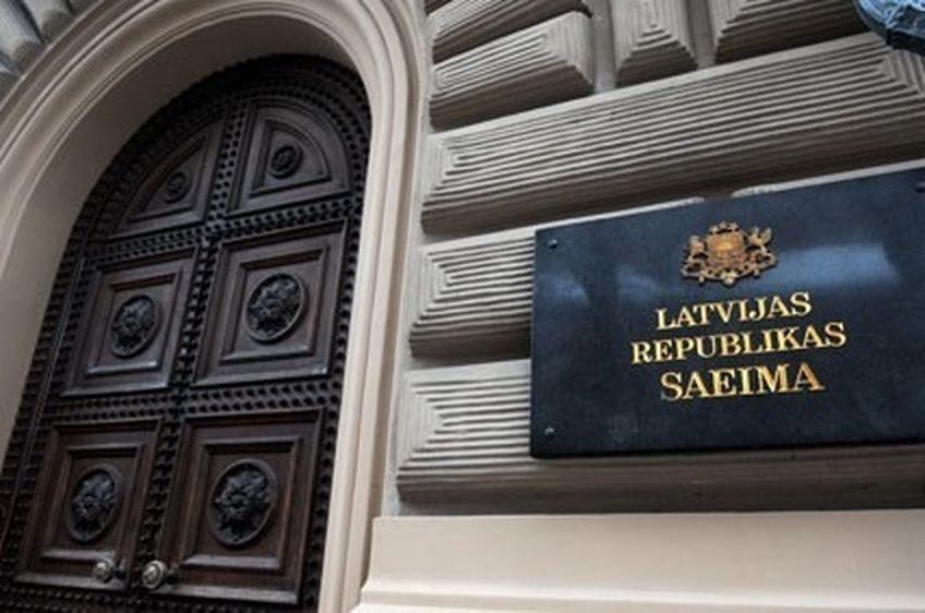 Гапоненко: роспуск латвийского Сейма выгоден для США                                                