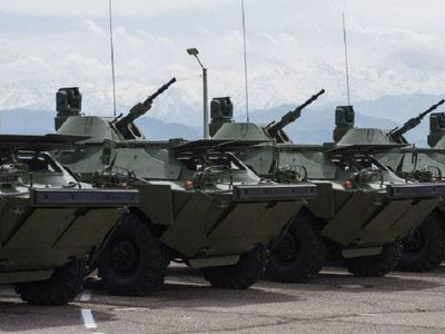 Россия передала армии Таджикистана военную технику и вооружение на 320 млн рублей - В Мире