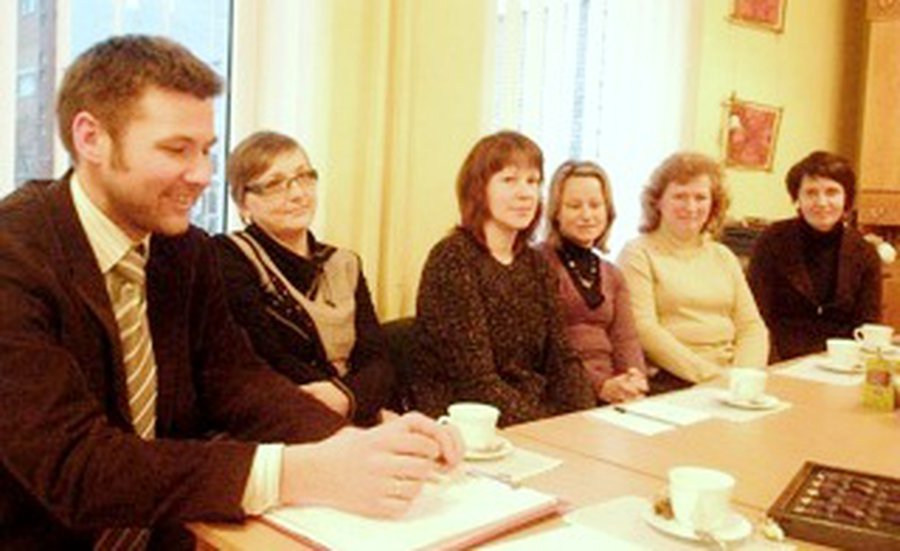 Работники просвещения объединяются для защиты своих прав - Литва и страны Балтии