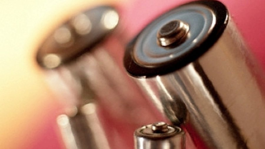 Ученые создали «живой» аккумулятор: «лечит» сам себя и живет в 10 раз дольше обычной батареи - Наука и здоровье