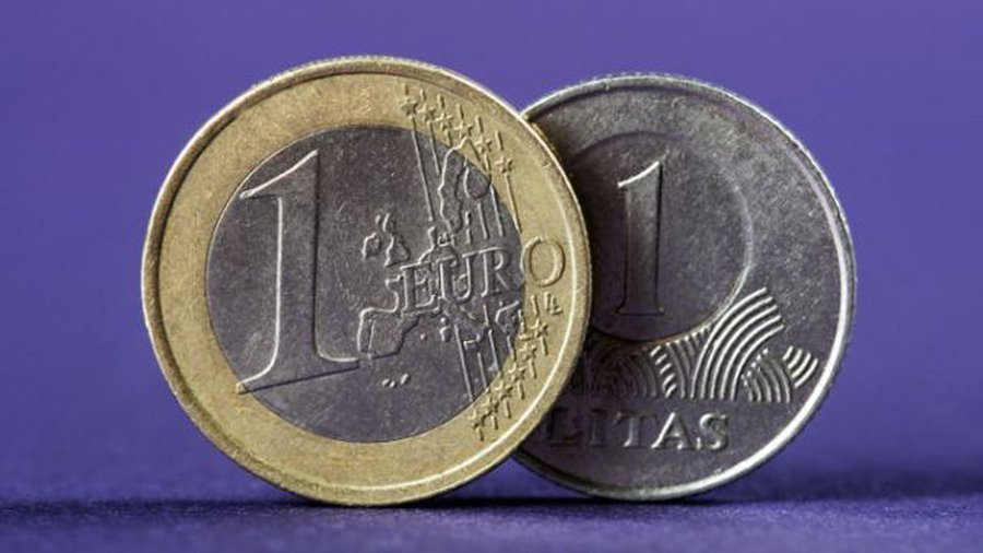 А.Буткявичюс: весной Литва подаст заявку на вступление в еврозону - Литва и страны Балтии