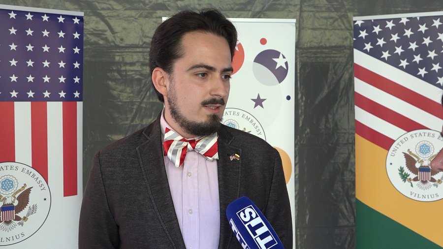 Новый атташе посольства США по культуре Моджиб Газнави посетил Висагинас (видео) - В Висагинасе