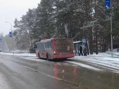 Почему автобус №8 опоздал к поезду? - В Висагинасе