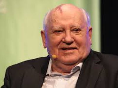 Депутаты призывают судить Горбачева за распад СССР - В Мире