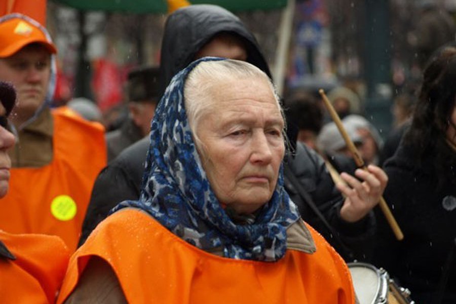 Профсоюзы Литвы выводят людей на улицы Вильнюса                                 - Литва и страны Балтии