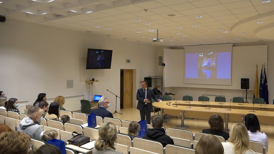 Чествование висагинцев, которые украшали наш город к Рождеству и Новому году (видео) - В Висагинасе